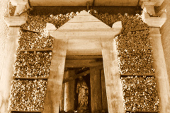 Cimitero delle Fontanelle, Napoli